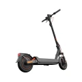 Xiaomi Electric Scooter 5 Max hulajnoga elektryczna widok z tyłu dynamiczny.webp